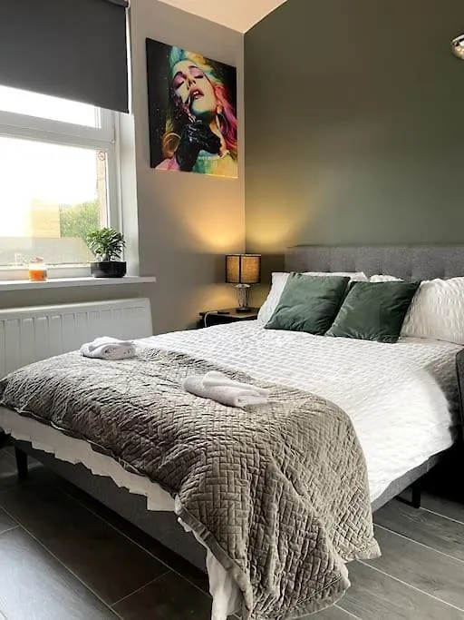 Studio Apartment In Brighton & Hove
