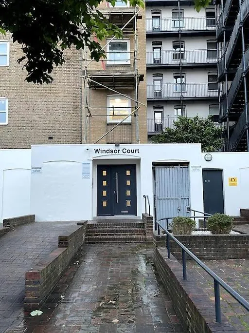 Studio Apartment In Brighton & Hove